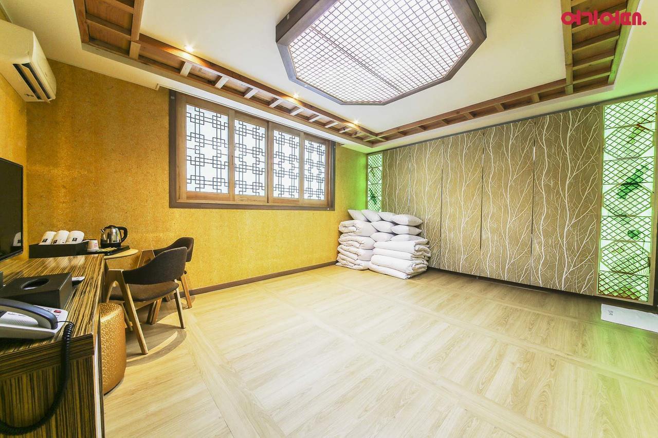 Jeonju Hanok Hotel Kung Exteriör bild